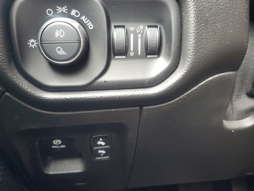 Used 2021 RAM 1500 Laramie AWD/4WD image 22