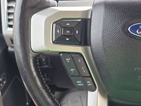 Used 2017 Ford F350 Lariat w/ Lariat Ultimate Package AWD/4WD image 28