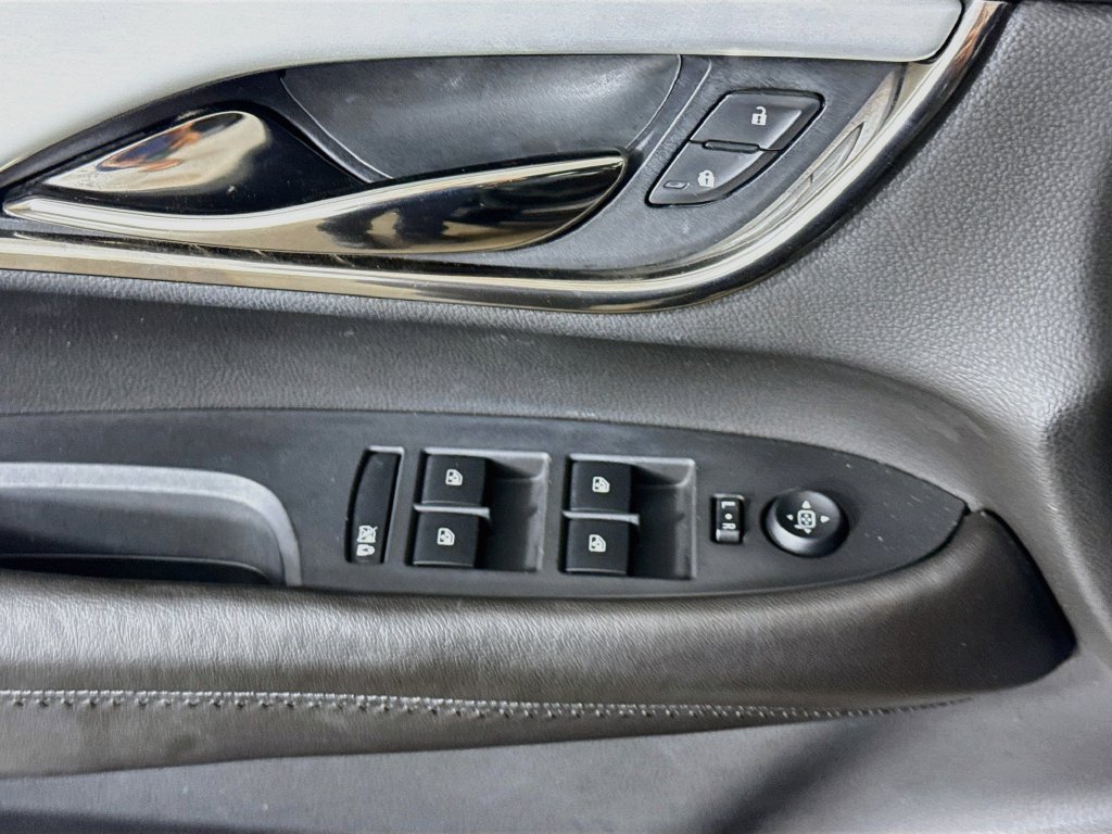 Used 2014 Cadillac ATS Luxury w/ Driver Awareness Package RWD image 22