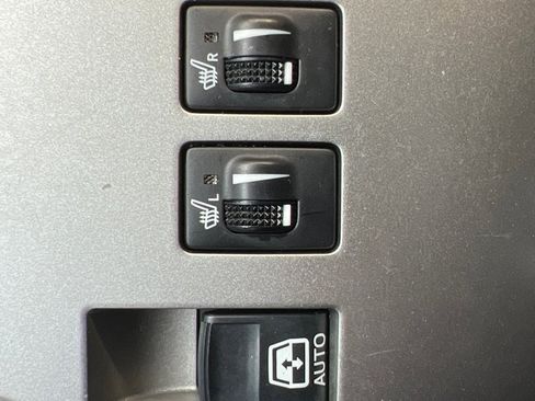 Used 2013 Toyota 4Runner SR5 image 15