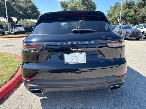 Used 2021 Porsche Cayenne AWD/4WD image 4