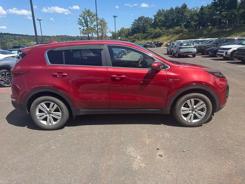 Used 2017 Kia Sportage LX AWD/4WD image 6