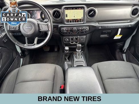 Used 2023 Jeep Wrangler Unlimited w/ Cold Weather Group image 6