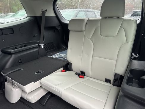 New 2025 Kia Telluride S image 15