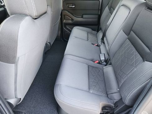Used 2026 Nissan Frontier SV w/ Tow Package RWD image 22