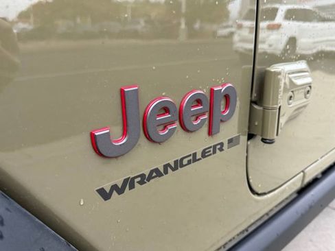 New 2025 Jeep Wrangler Unlimited Rubicon w/ Steel Bumper Group image 12