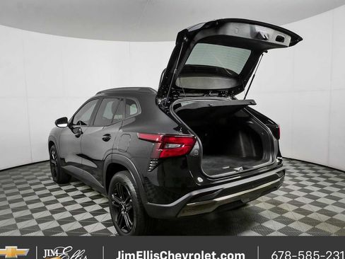 Certified 2025 Chevrolet Trax ACTIV w/ Driver Confidence Package FWD image 29
