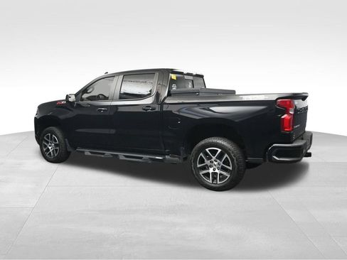 Used 2019 Chevrolet Silverado 1500 LT Trail Boss AWD/4WD image 3