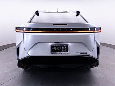 Used 2023 Lexus RZ 450e Premium w/ Technology Package AWD/4WD image 18