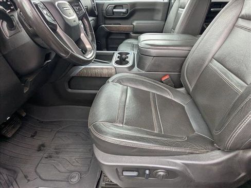 Used 2023 GMC Sierra 3500 Denali w/ Denali Ultimate Package image 16