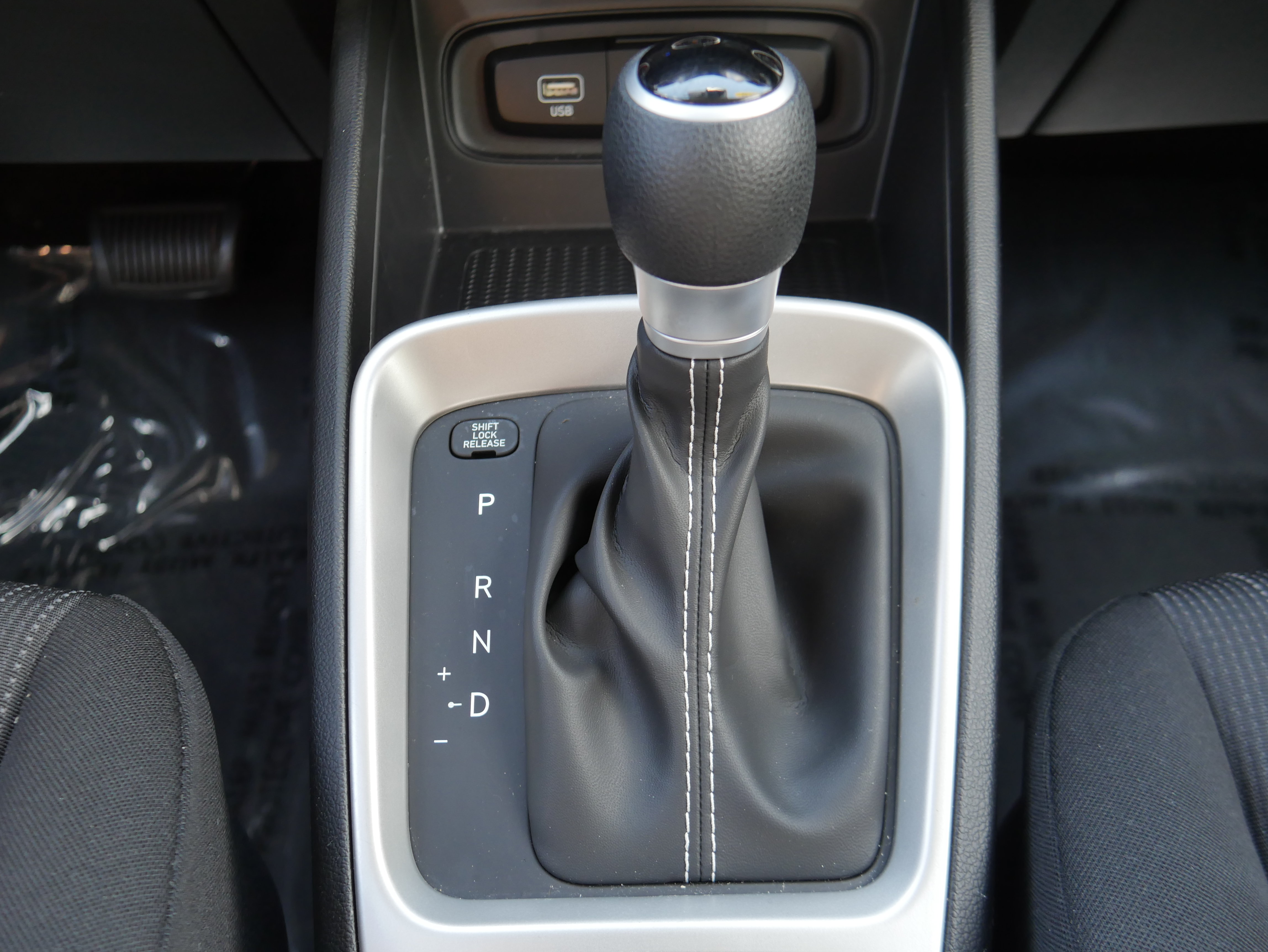 Used 2026 Hyundai Venue SE FWD image 20