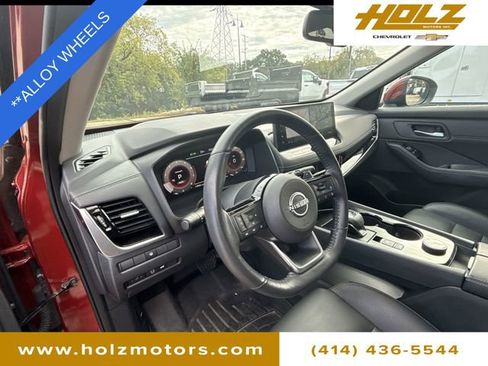 Used 2024 Nissan Rogue SL image 10