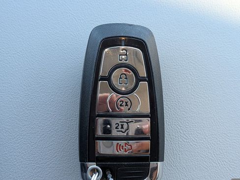 Certified 2025 Lincoln Aviator Reserve image 35