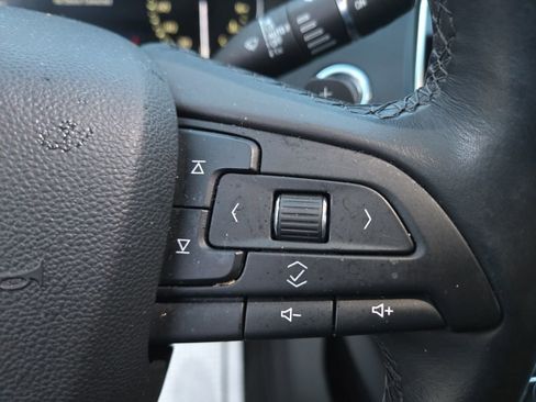 Used 2019 Cadillac XT4 Premium Luxury w/ Cold Weather Package image 19