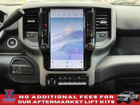 Used 2024 RAM 3500 Tradesman w/ Chrome Appearance Group AWD/4WD image 35