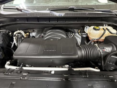 Used 2023 Chevrolet Suburban Premier AWD/4WD image 26