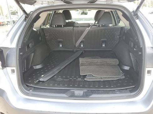 Used 2023 Subaru Outback Onyx Edition AWD/4WD image 26