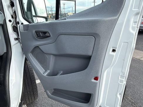 Used 2019 Ford Transit 250 130 Low Roof image 16