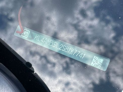 Used 2025 Buick Encore GX Preferred image 29