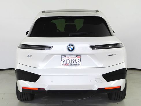 Used 2024 BMW iX xDrive50 w/ Sport Package AWD/4WD image 7