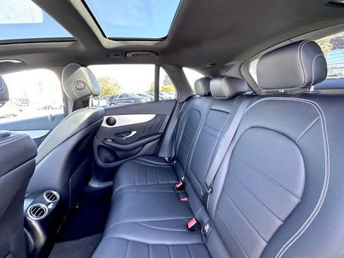 Used 2022 Mercedes-Benz GLC 300 4MATIC image 15