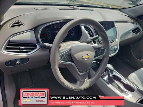 Used 2024 Chevrolet Malibu LT image 19
