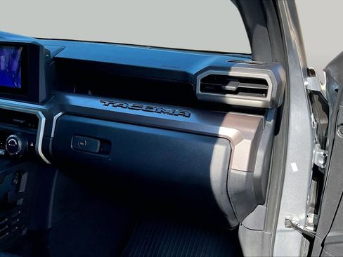 Used 2025 Toyota Tacoma SR5 RWD image 19