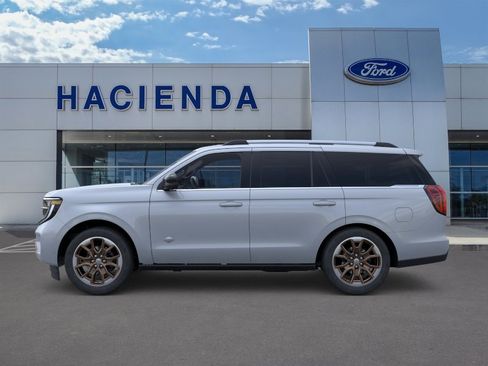 New 2026 Ford Expedition King Ranch AWD/4WD image 3