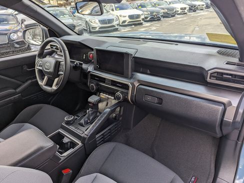 Used 2025 Toyota 4Runner TRD Off-Road image 31