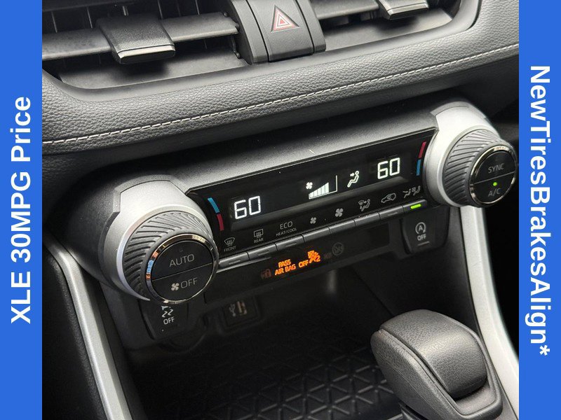 Used 2024 Toyota RAV4 XLE FWD image 28