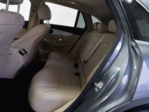 Used 2019 Mercedes-Benz GLC 300 image 10