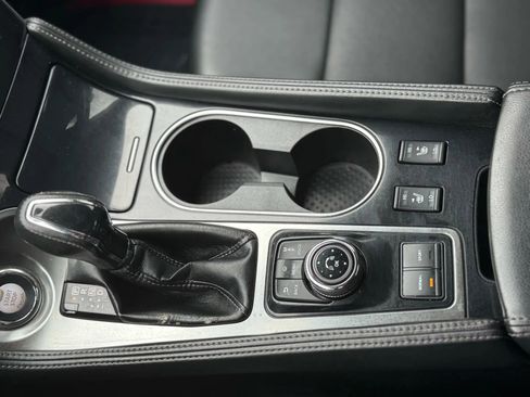 Used 2017 Nissan Maxima 3.5 SV image 21