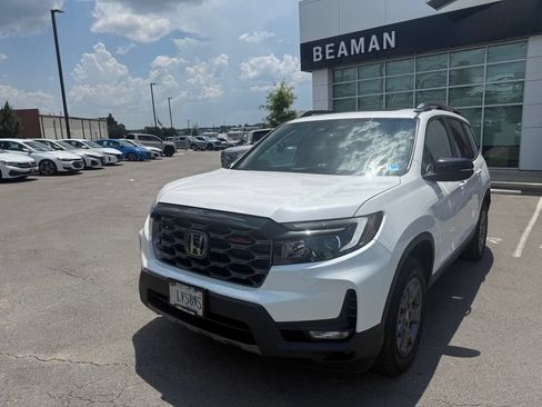 Used 2024 Honda Passport TrailSport image 5