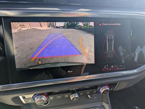 New 2025 Audi Q3 2.0T Premium image 13