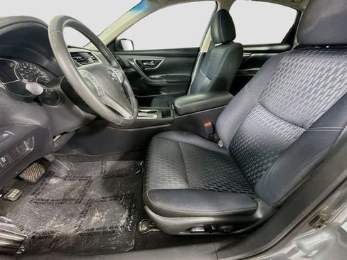 Used 2017 Nissan Altima 2.5 SV image 19