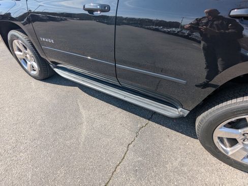 Used 2017 Chevrolet Tahoe LT image 29