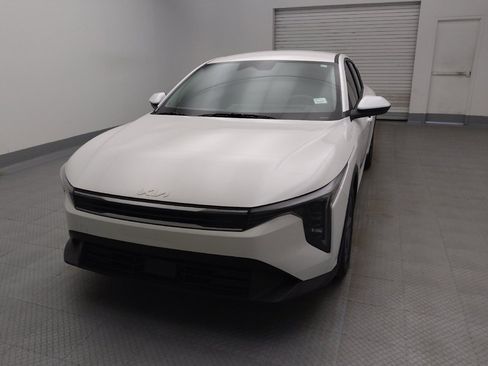 Used 2025 Kia K4 FWD image 15