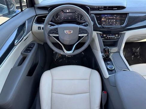 Certified 2024 Cadillac XT6 Premium Luxury image 14