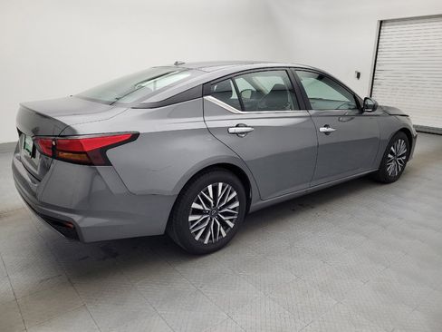 Used 2023 Nissan Altima 2.5 SV image 10