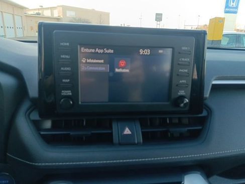 Used 2019 Toyota RAV4 XLE image 20