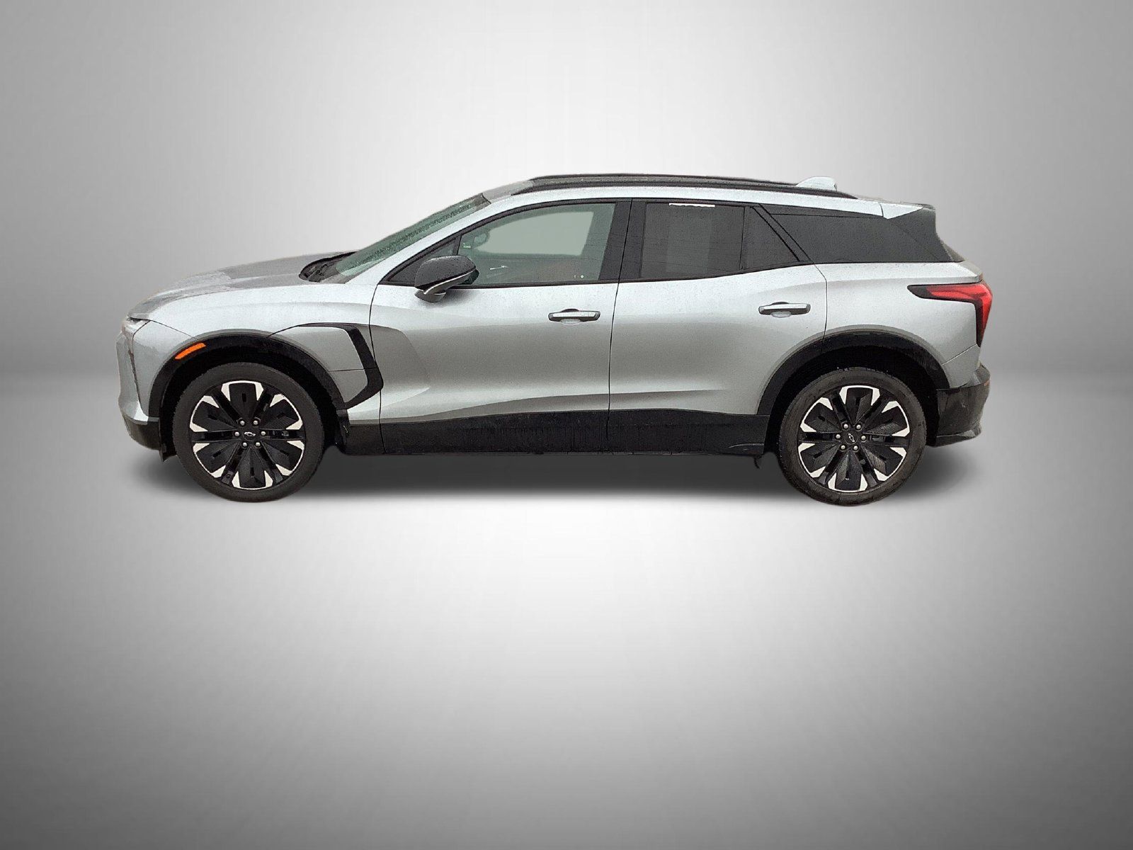 Used 2025 Chevrolet Blazer EV RS AWD/4WD image 2
