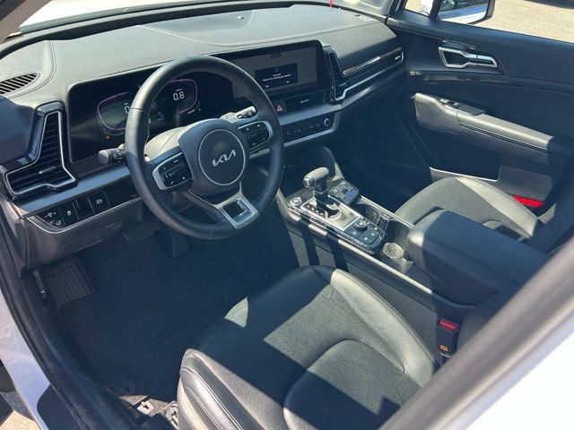 Certified 2025 Kia Sportage EX w/ Premium Package FWD image 17