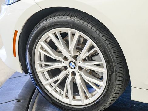Certified 2023 BMW 330i Sedan w/ Driving Assistance Package RWD image 10