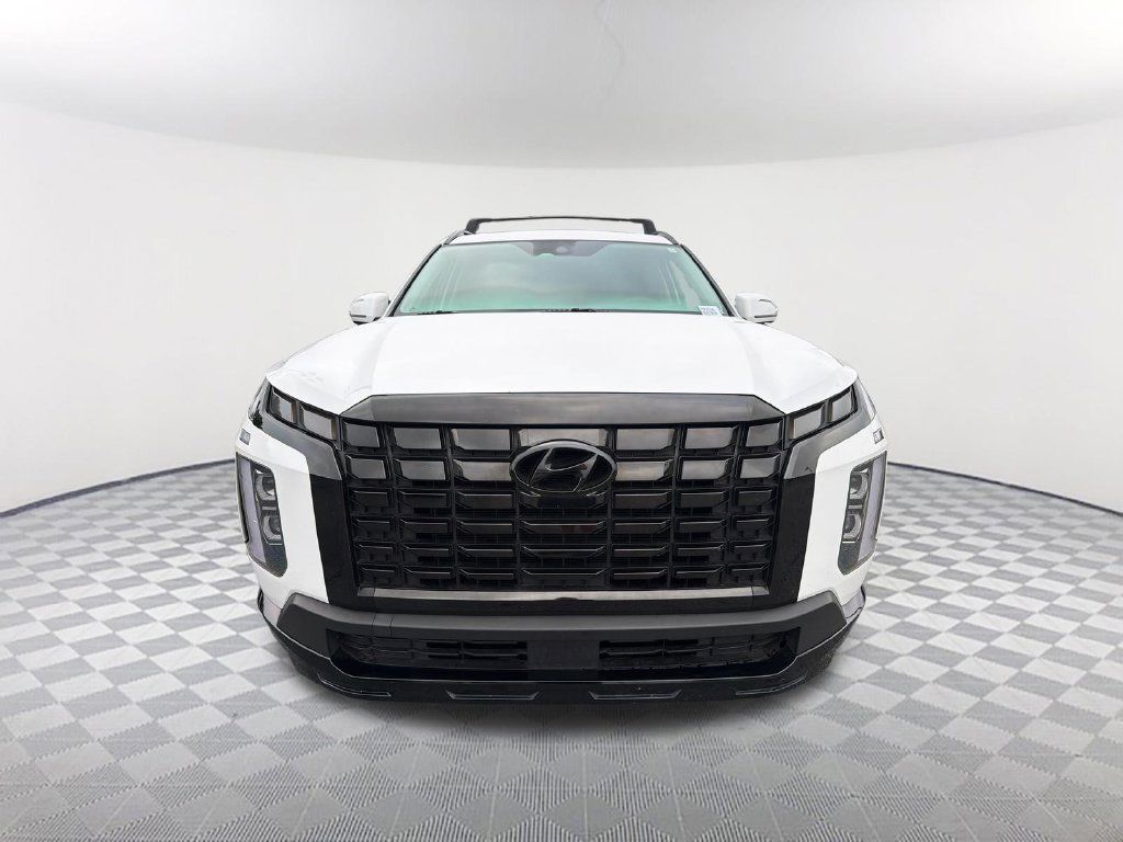 Used 2024 Hyundai Palisade XRT FWD image 2