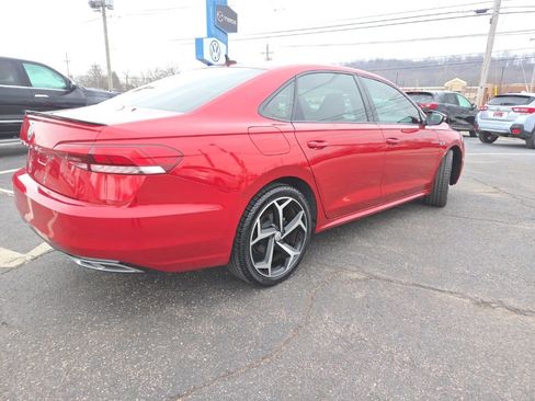 Used 2021 Volkswagen Passat 2.0T R-Line image 6
