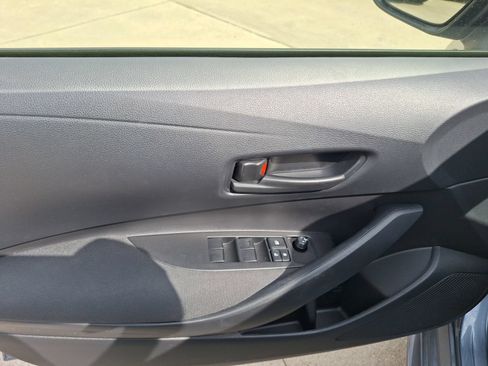 Used 2026 Toyota Corolla LE FWD image 17