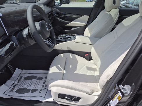 New 2027 BMW 530i xDrive w/ M Sport Package AWD/4WD image 15