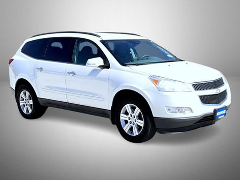 Used 2011 Chevrolet Traverse LT w/ Personal Connectivity Package image 3