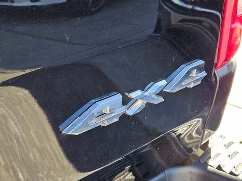 Used 2023 RAM 1500 Laramie AWD/4WD image 12