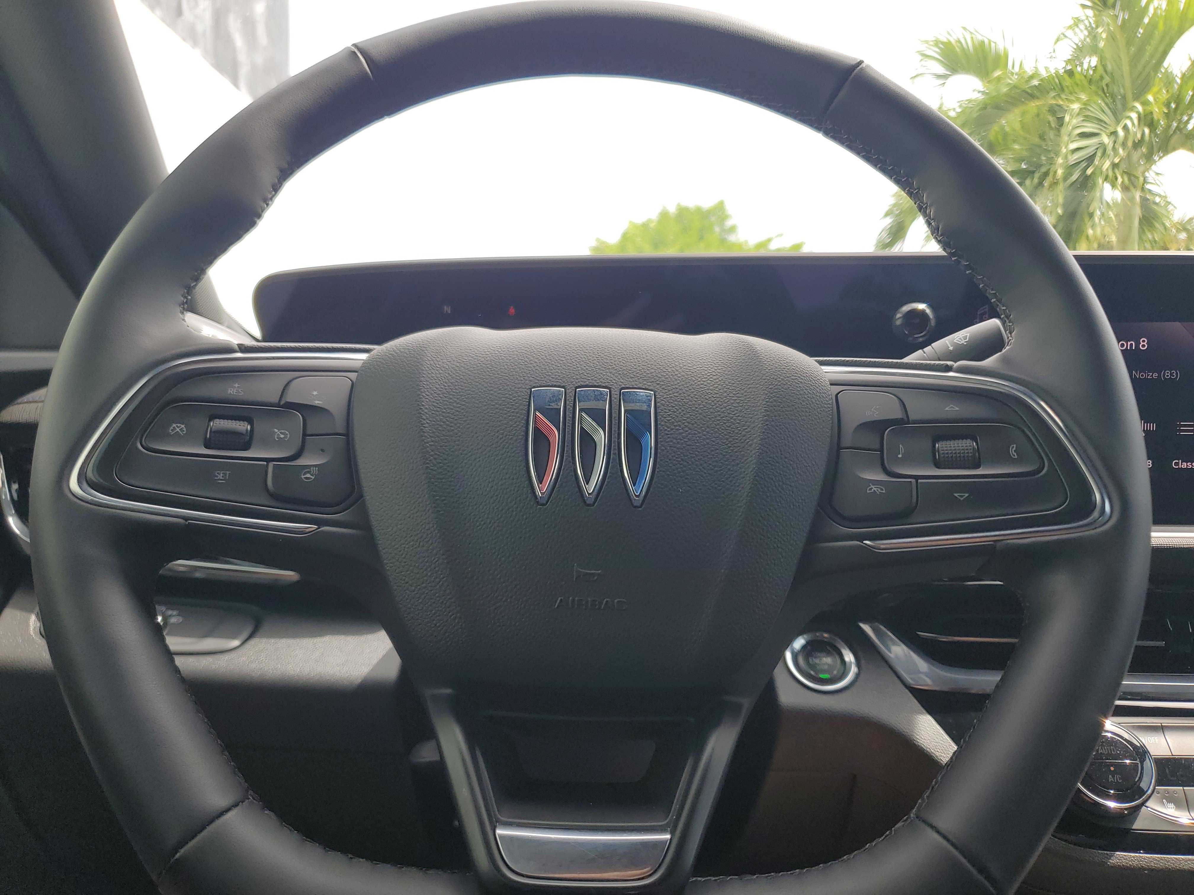 Used 2025 Buick Envista Sport Touring w/ Convenience I Package FWD image 22
